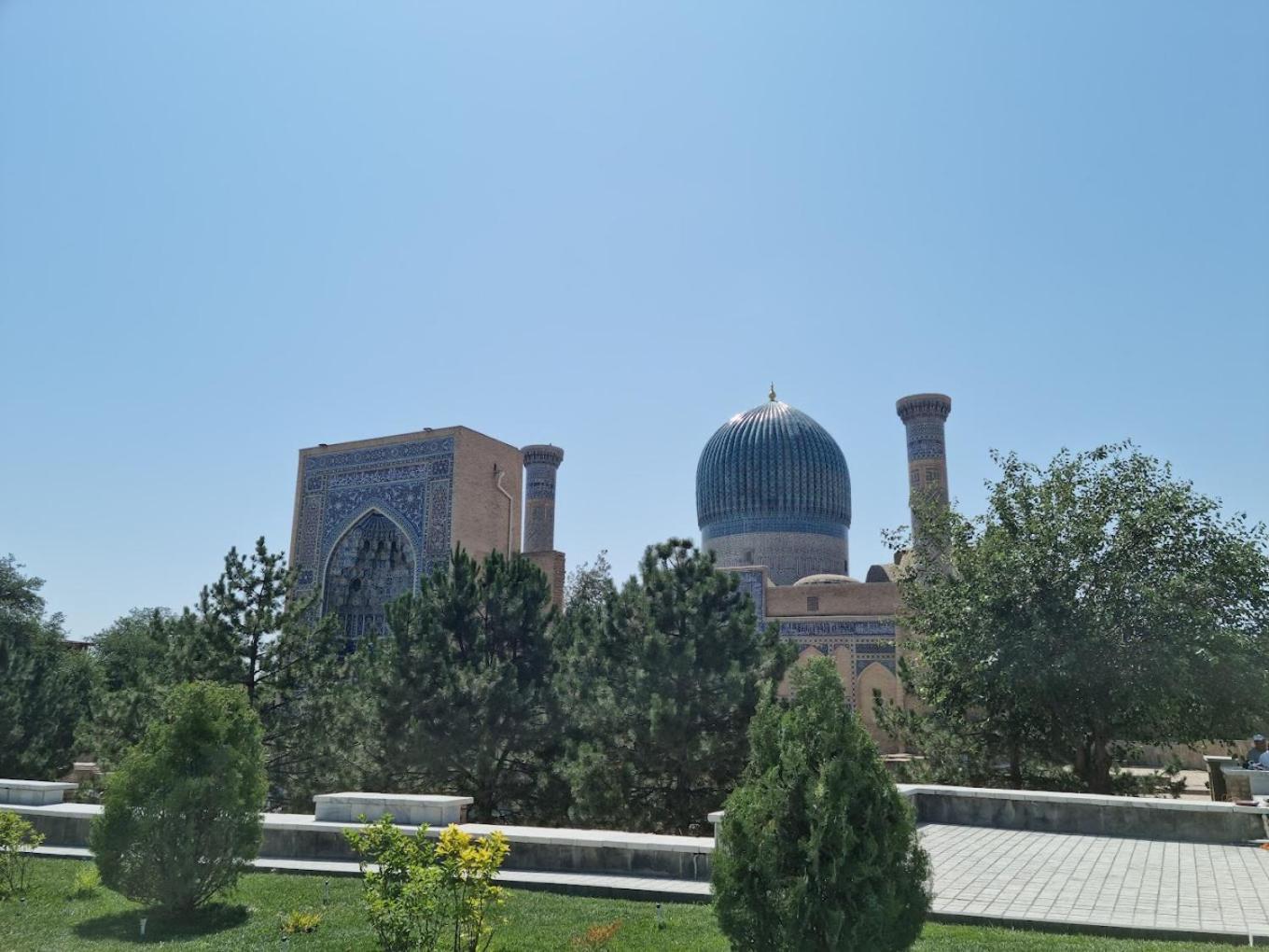Samarkand Imron Hotel Exterior photo