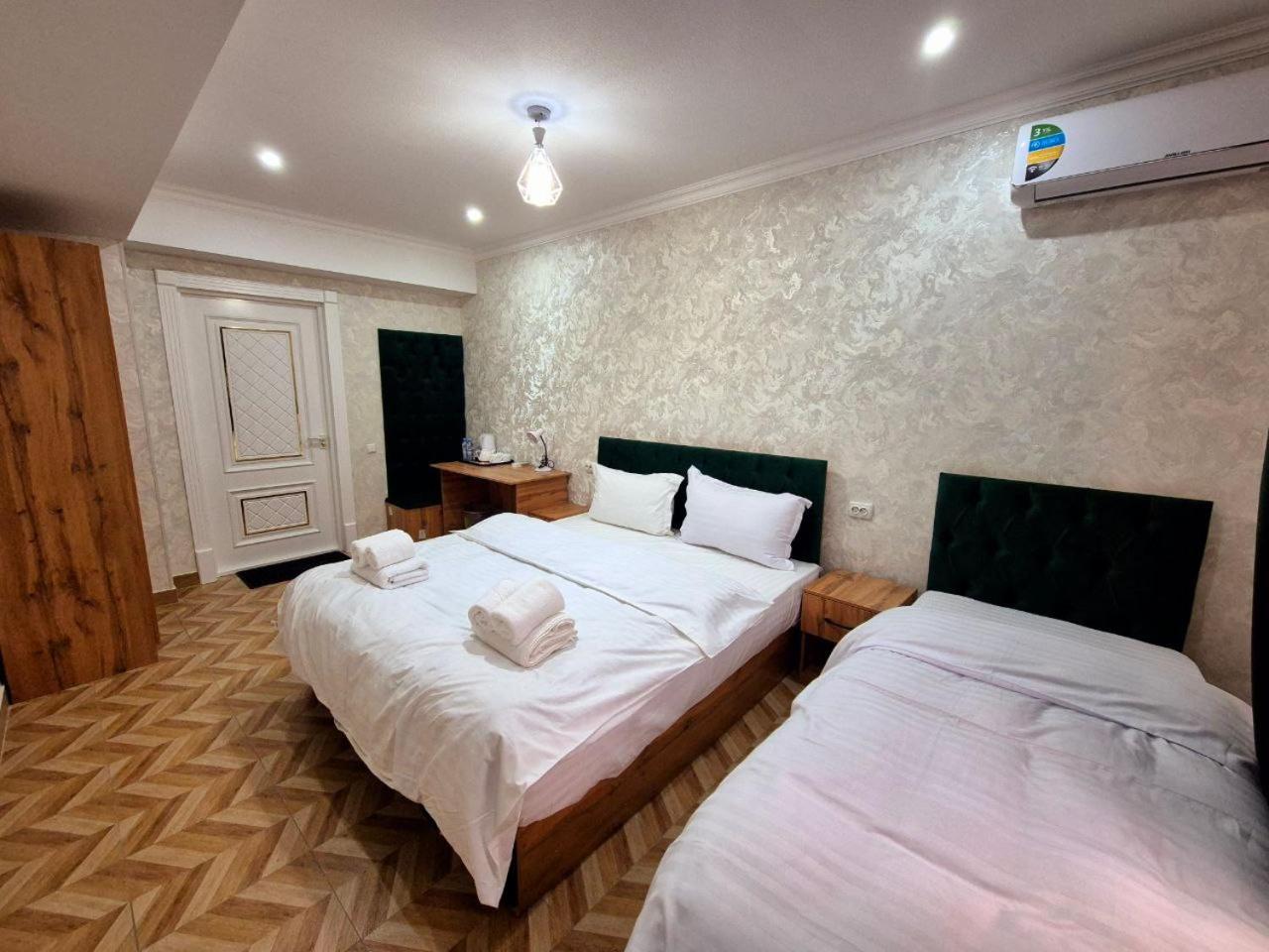 Samarkand Imron Hotel Exterior photo